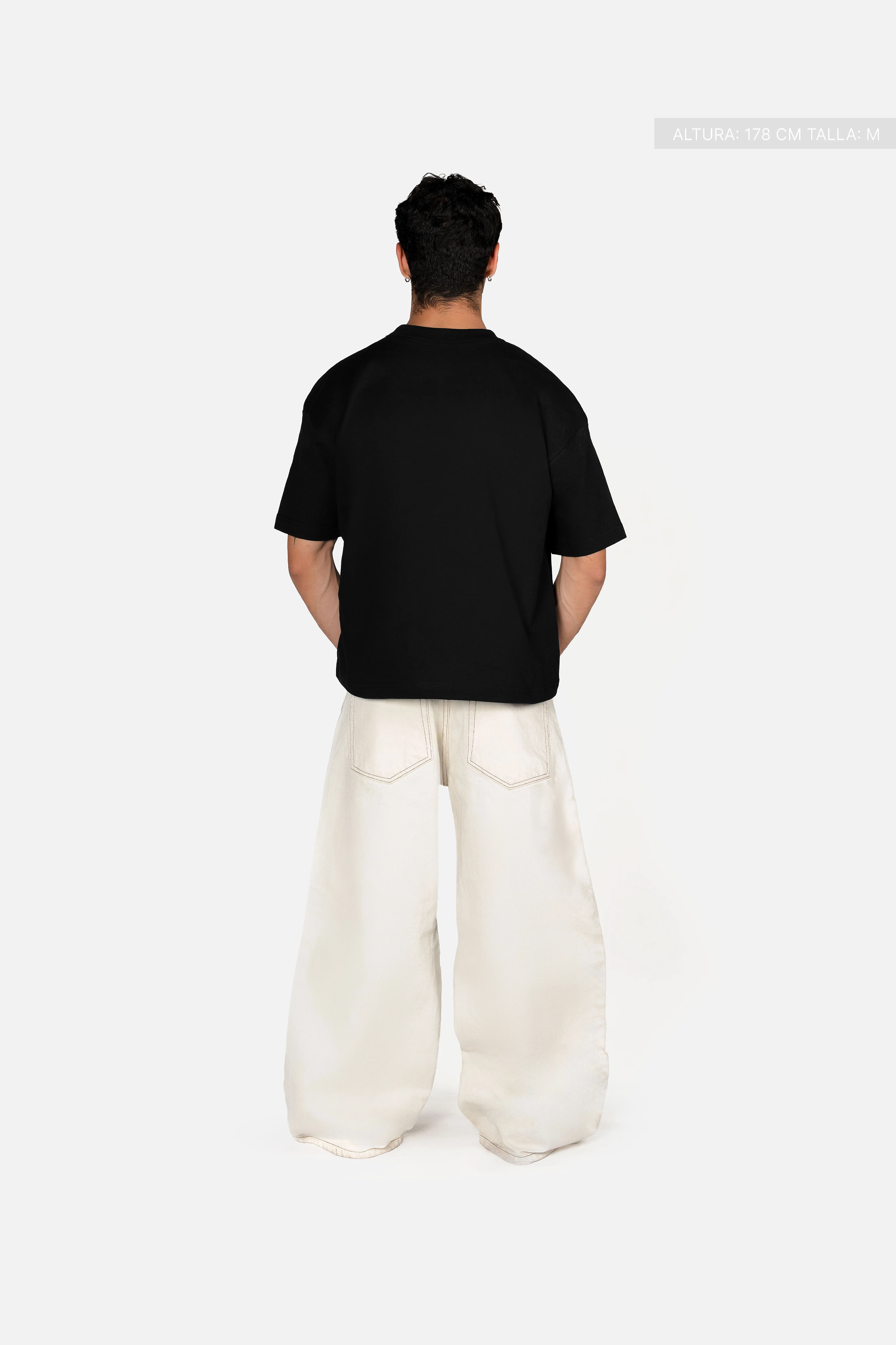 Legacy Semi-Oversized T-Shirt Black - Image 4