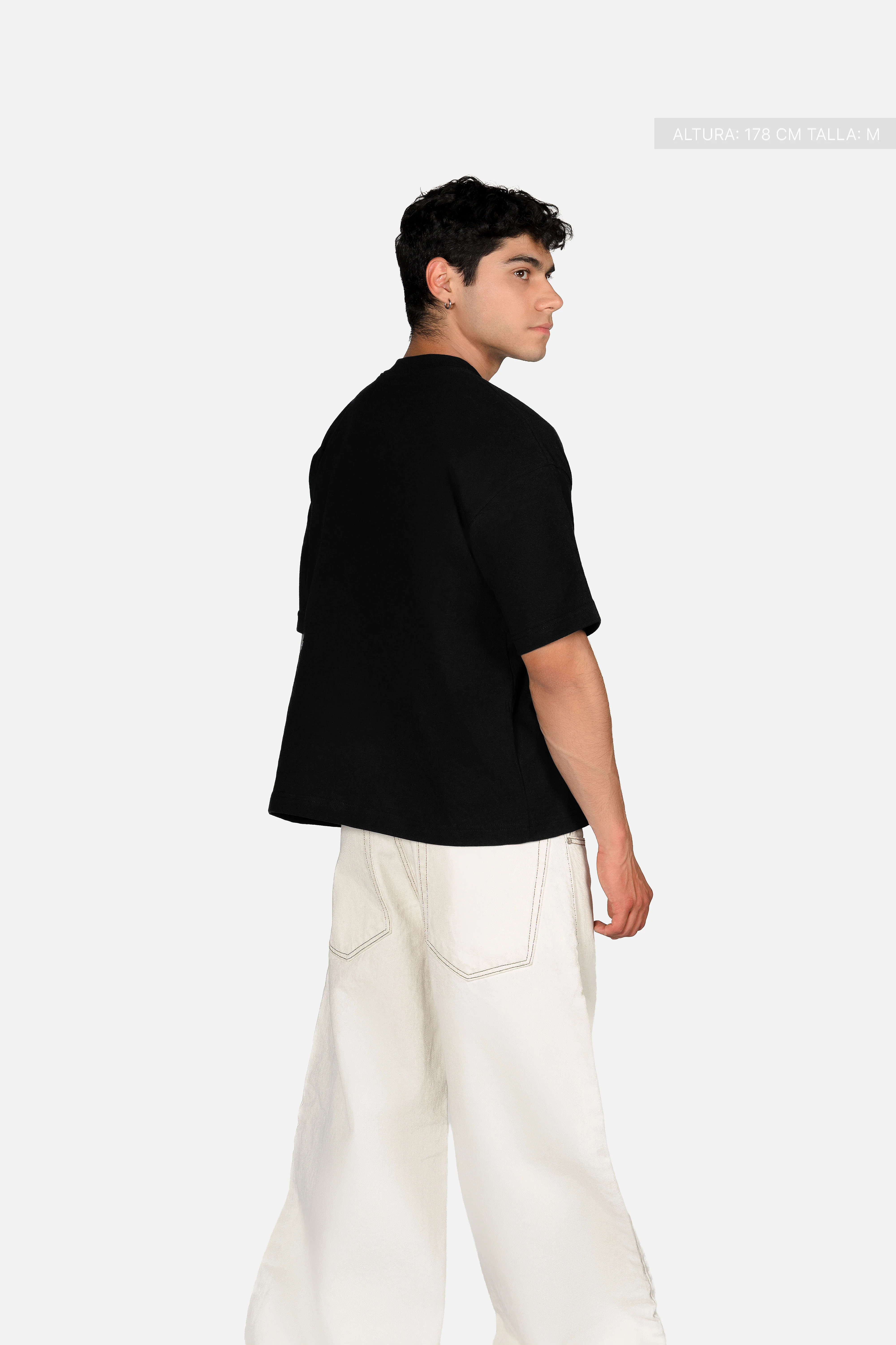 Legacy Semi-Oversized T-Shirt Black - Image 5