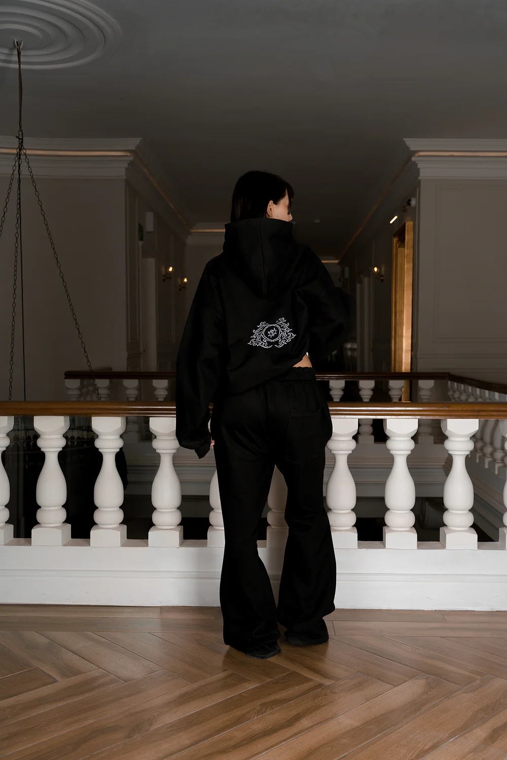 Crown Hoodie Vantablack - Image 4
