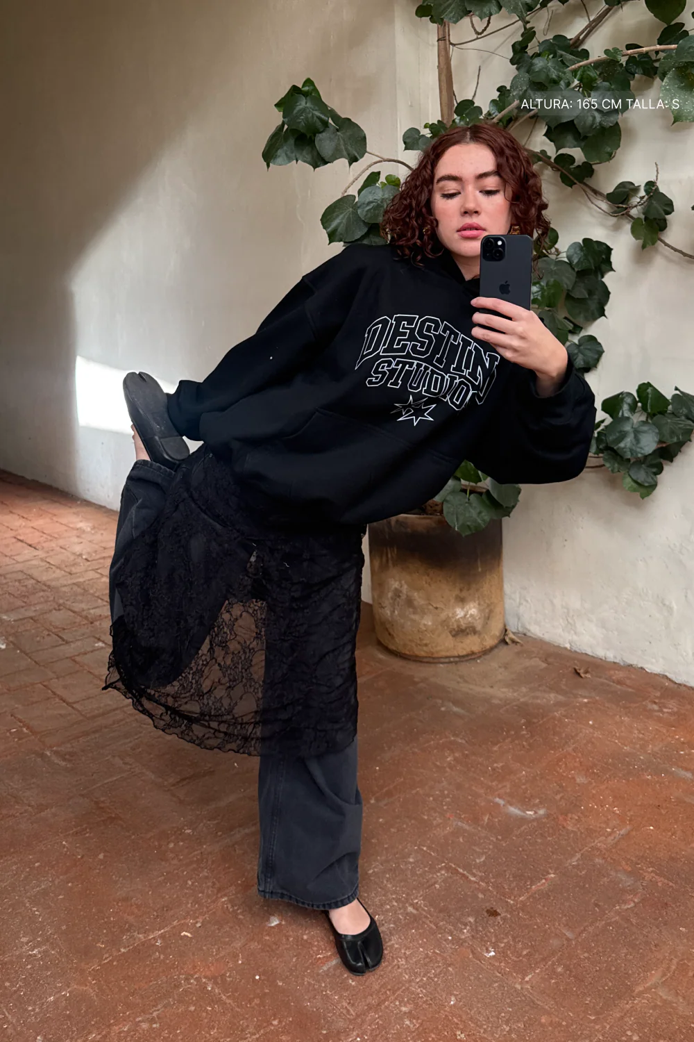 Destino Studios Hoodie Vantablack - Image 2
