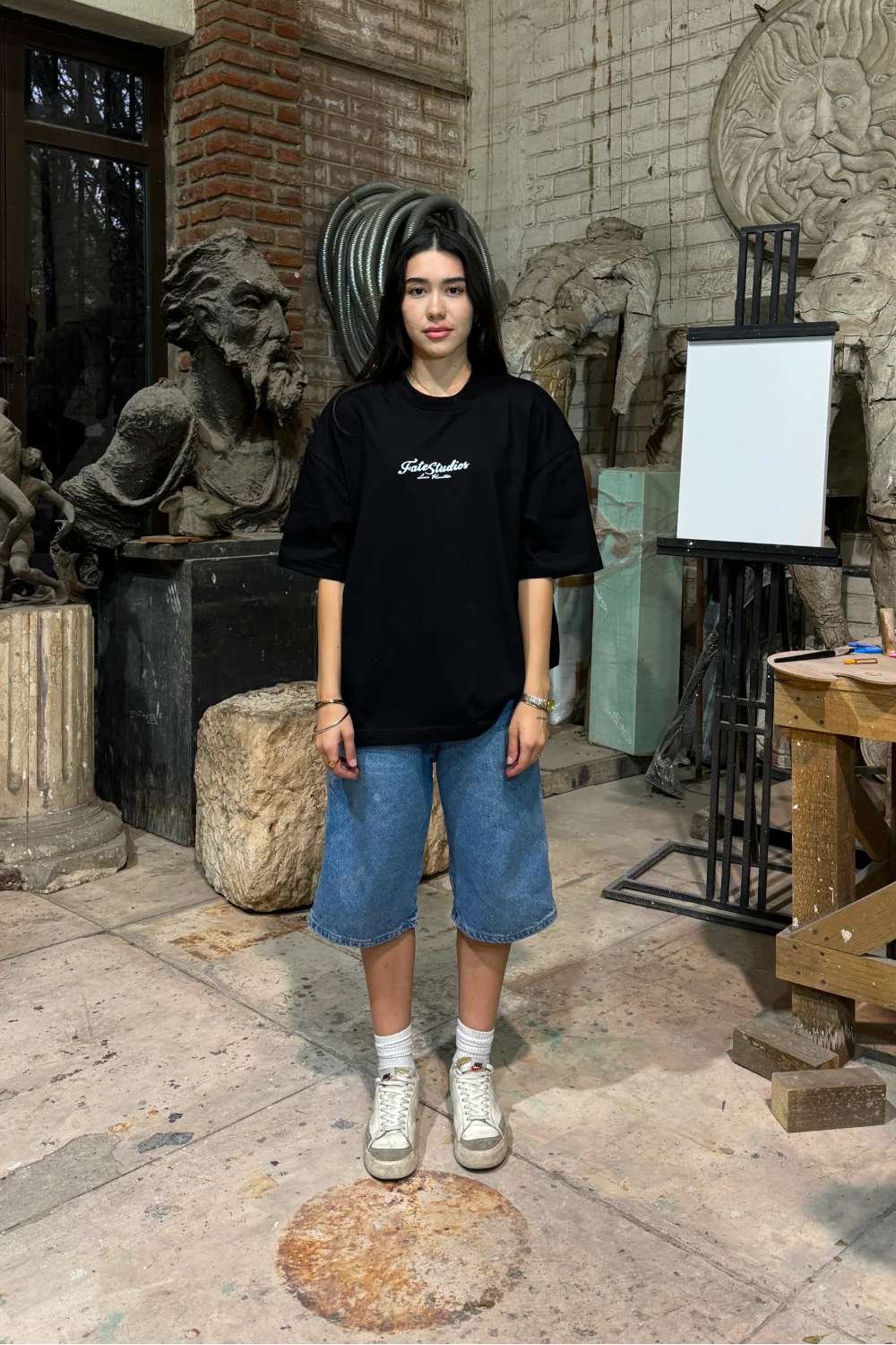 Love Hunter Tee Black - Image 4