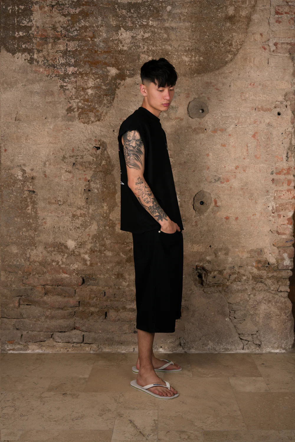 Sins & Sun Tank Top Black - Image 5