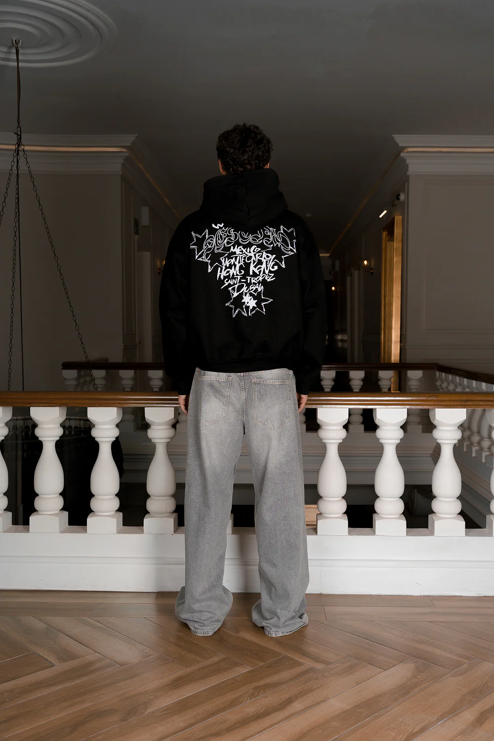 World Tour Hoodie Vantablack - Image 2